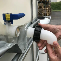 DARE WIN STORE BEC VERSEUR POUR CUVE DE STOCKAGE 1000L-Naturel-4cm - Naturel 8 DARE WIN STORE BEC VERSEUR POUR CUVE DE STOCKAGE 1000L-Naturel-4cm - Naturel -Promos Recuperation Magasin 57137778 3